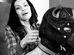 Bts fetish Dirty Foxxy tightening the gimp mask. 